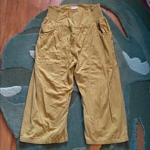 We the Free M Yellow Corduroy Pants Cropped GUC